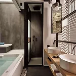 Otel Semeli Coast Mykonos Curio Collection By Hilton Merchia Beach