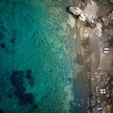 Semeli Coast Mykonos Curio Collection By Hilton ホテル Merchia Beach